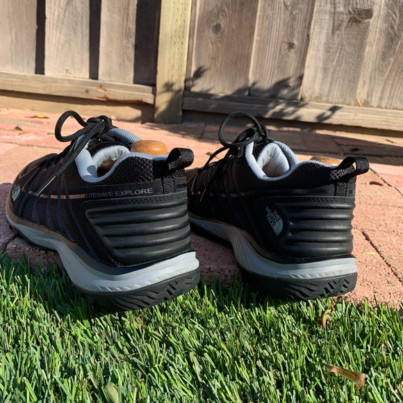 The North Face Litewave Explore Men’s Athletic Shoes - Picture 2 of 7